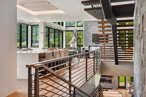 101 Switchback Lane Stowe VT 05672