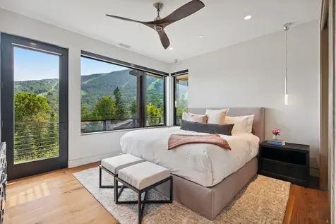 101 Switchback Lane Stowe VT 05672