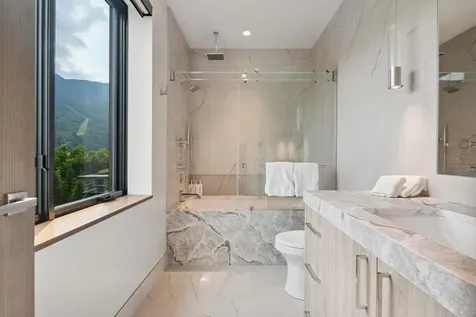 101 Switchback Lane Stowe VT 05672