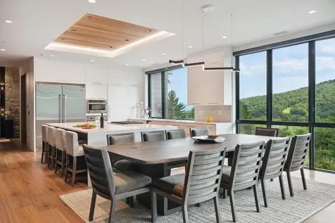 101 Switchback Lane Stowe VT 05672