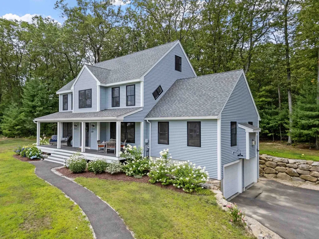 23 Chardonnay Road Pelham NH 03076