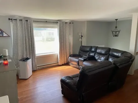 17 Dyer Avenue Salem NH 03079