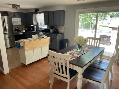 17 Dyer Avenue Salem NH 03079
