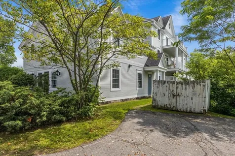 44 Park Place Stowe VT 05672