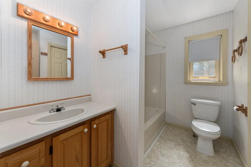 110 Jenness Hill Road Bristol NH 03222