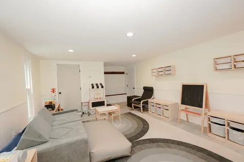 9 Ambler Way Durham NH 03824