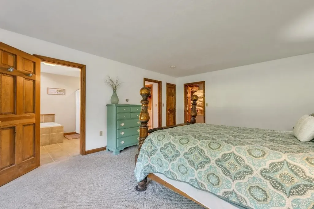 78 Swain Road Meredith NH 03253