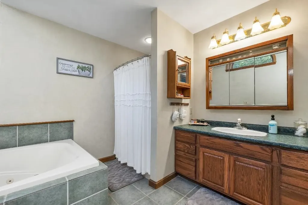 78 Swain Road Meredith NH 03253