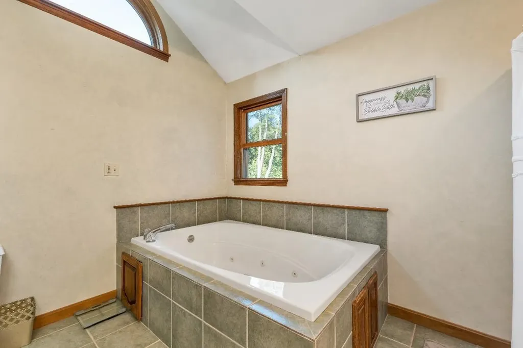 78 Swain Road Meredith NH 03253