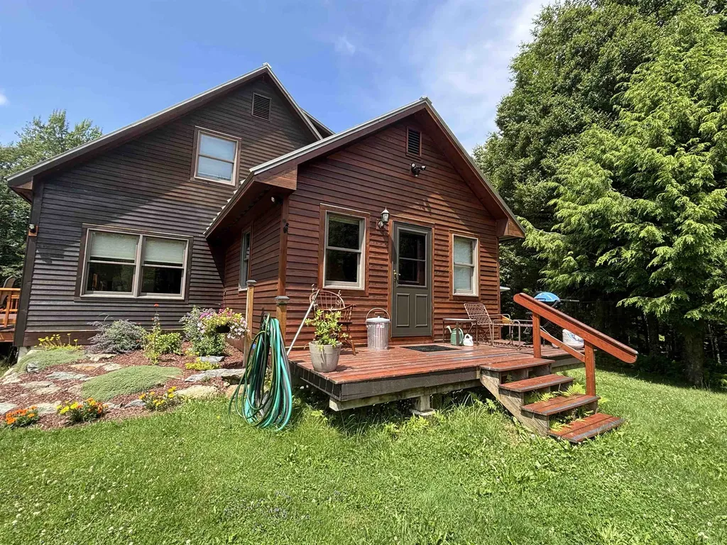 821 Paquette Road Craftsbury VT 05826