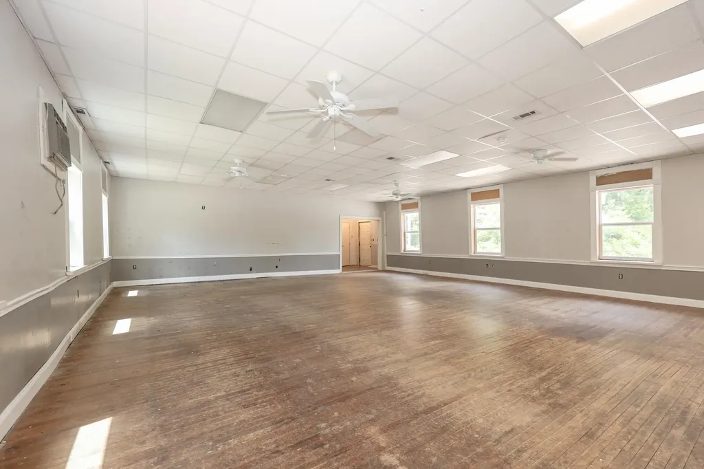 62 Freeman Hall Road Nottingham NH 03290