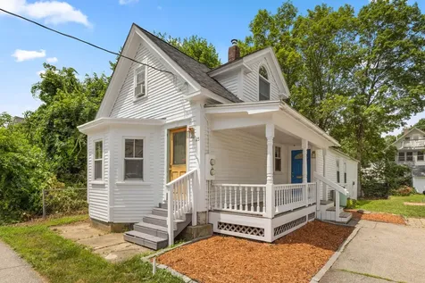 23 Pine Street Rochester NH 03867