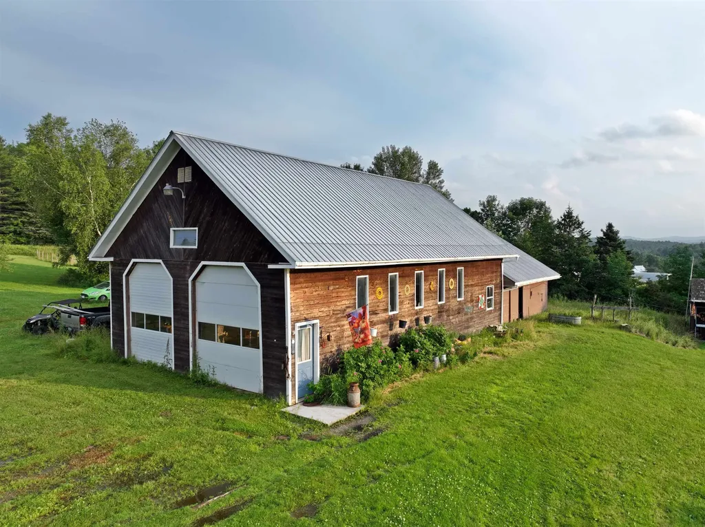 835 Ticehurst Road Brownington VT 05860