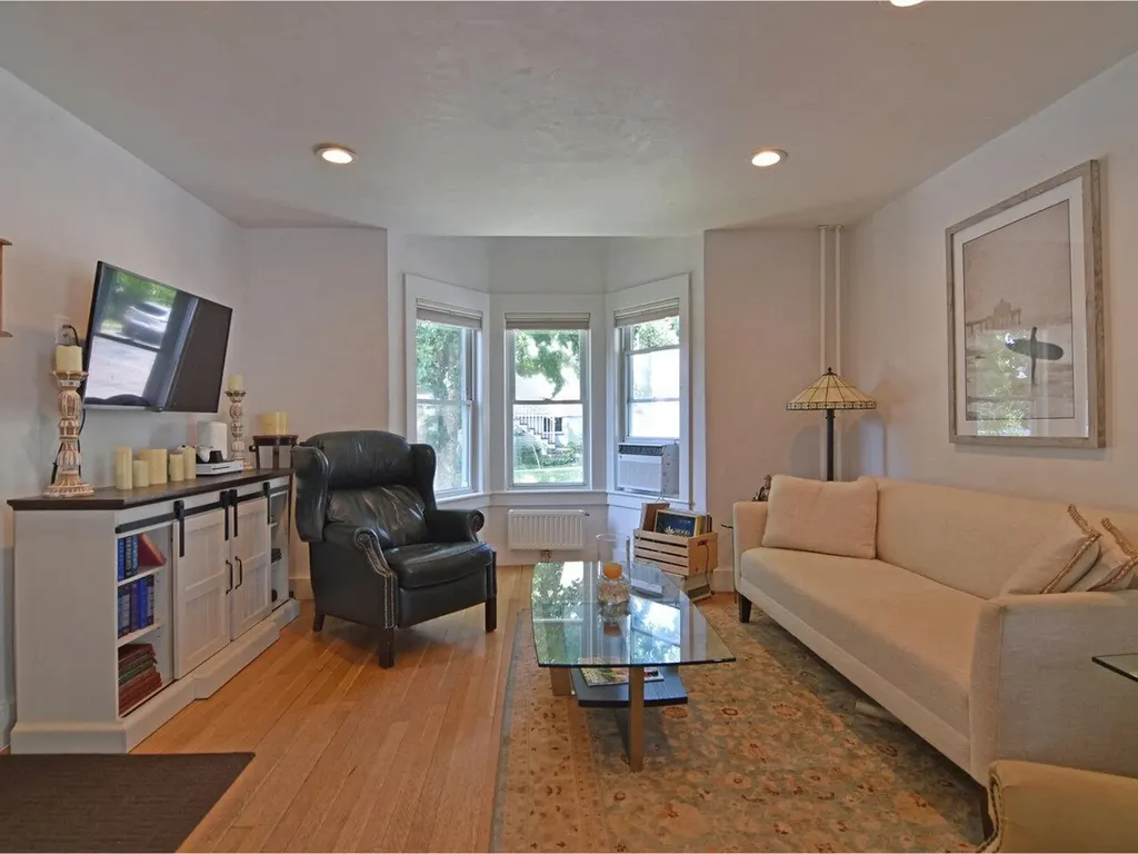 19 Spruce Street Burlington VT 05401