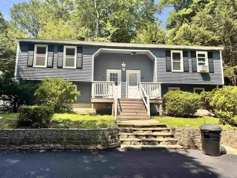 30 Roy Street Raymond NH 03077