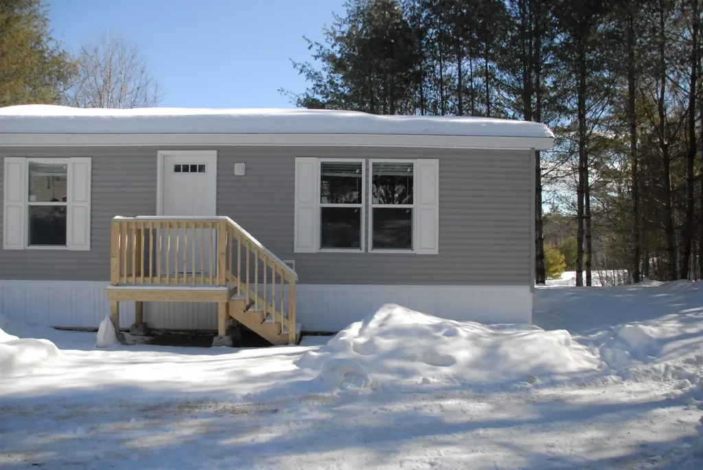 27 Popple Way Newport NH 03773