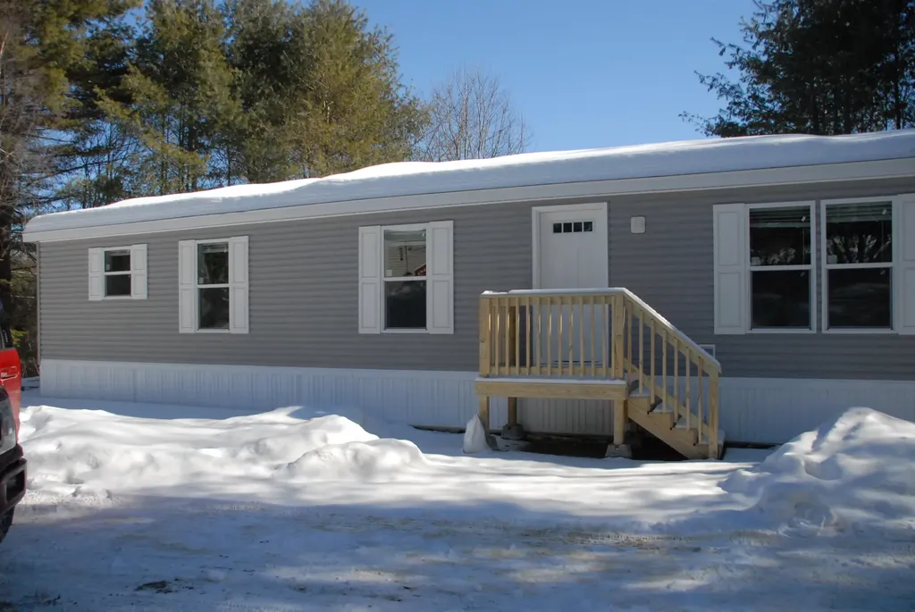 27 Popple Way Newport NH 03773
