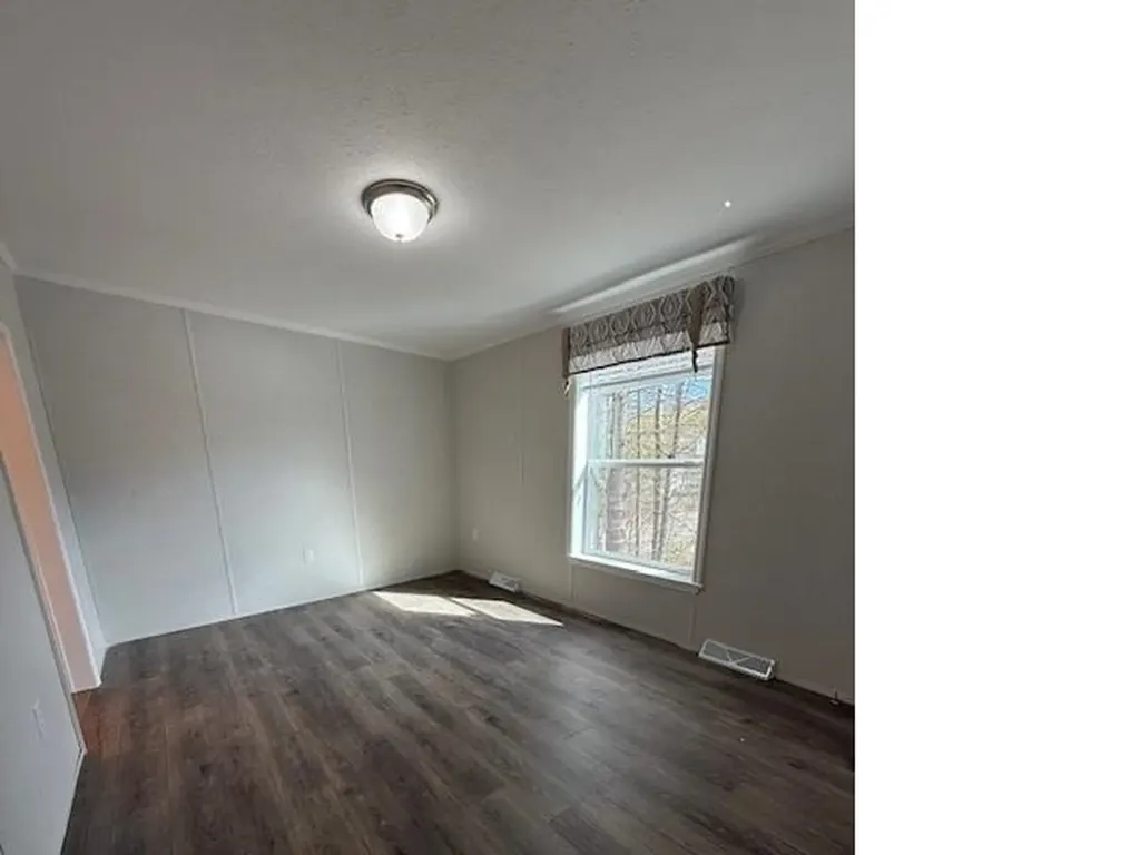 27 Popple Way Newport NH 03773