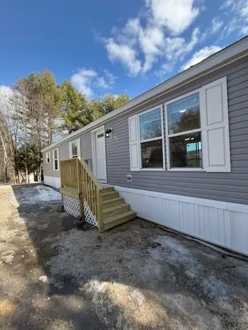 27 Popple Way Newport NH 03773