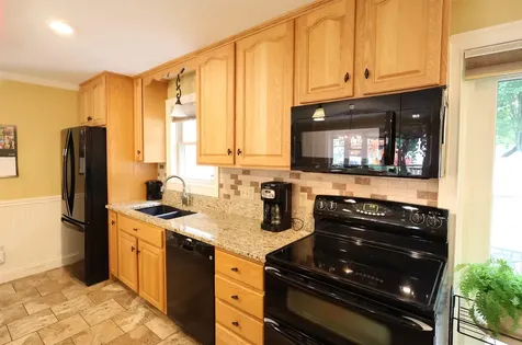 474 Colonial Drive Hartford VT 05001