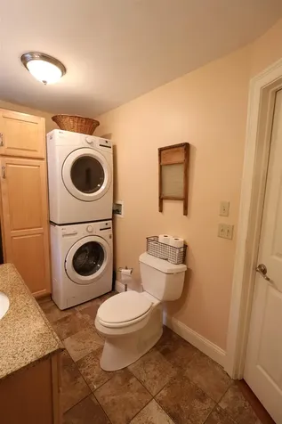 474 Colonial Drive Hartford VT 05001