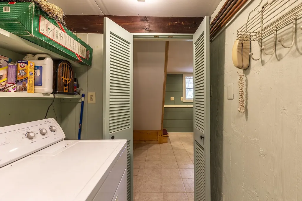 112 Robin Hill Road Townshend VT 05353