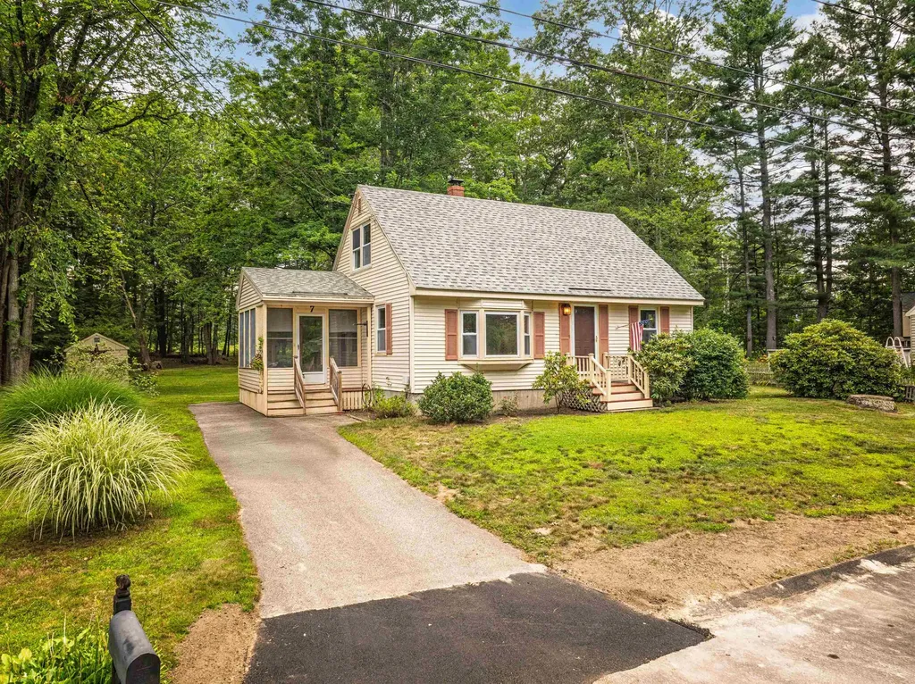 7 Tanglewood Drive Dover NH 03820