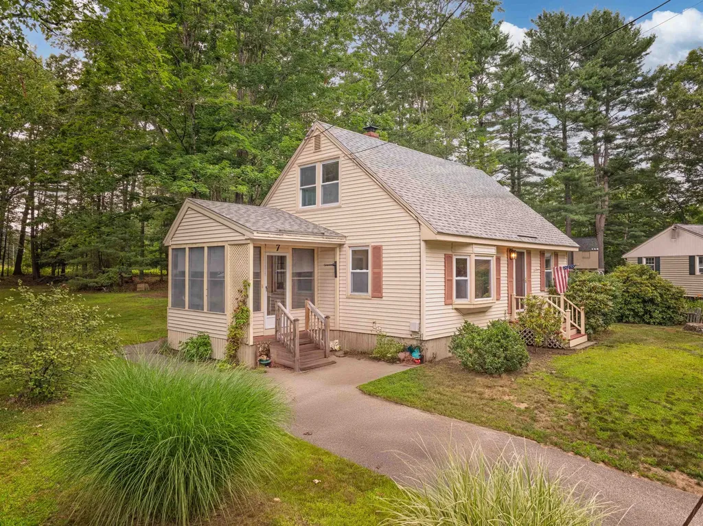 7 Tanglewood Drive Dover NH 03820