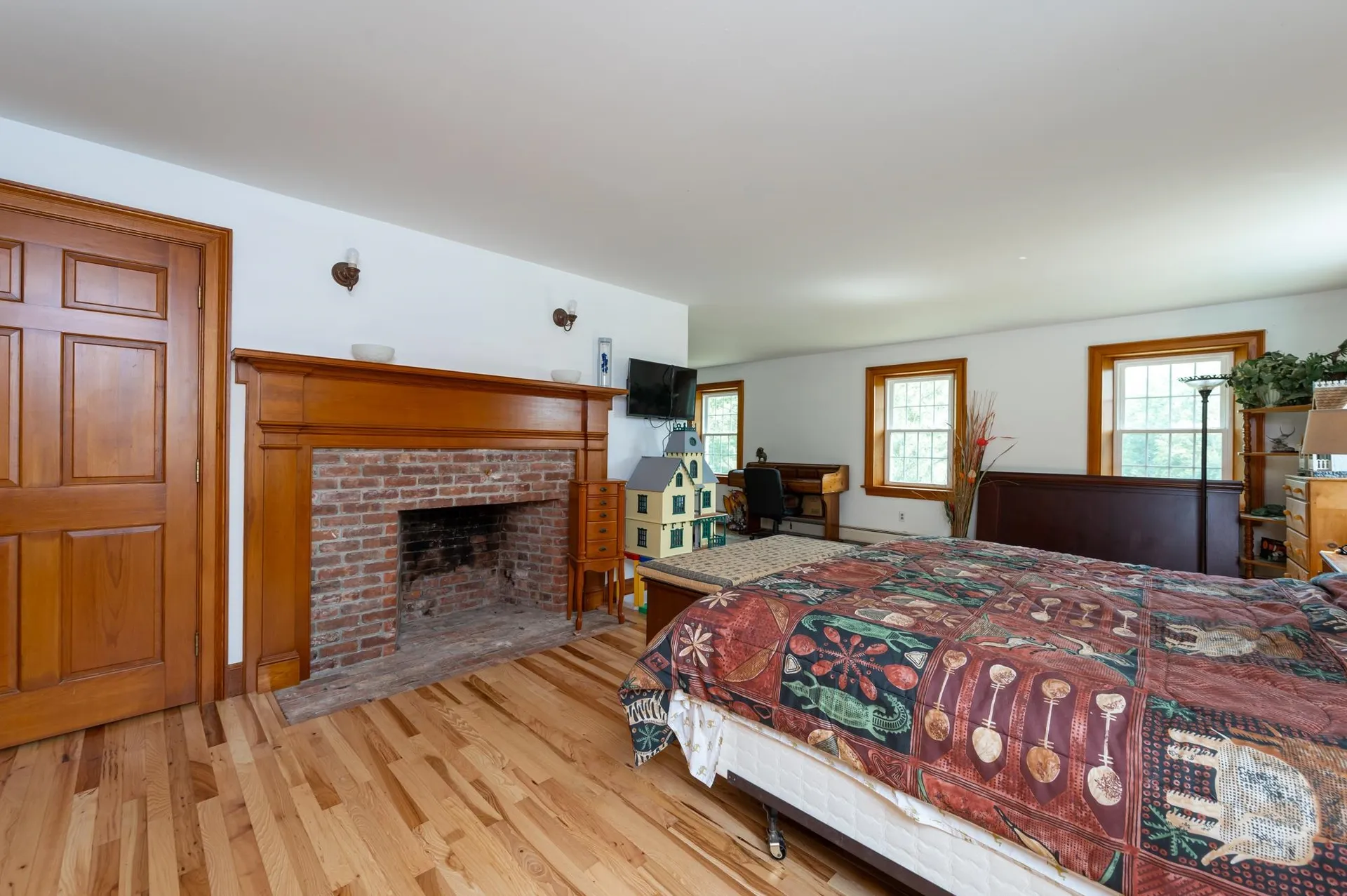 93 Richardson Road Dublin NH 03444