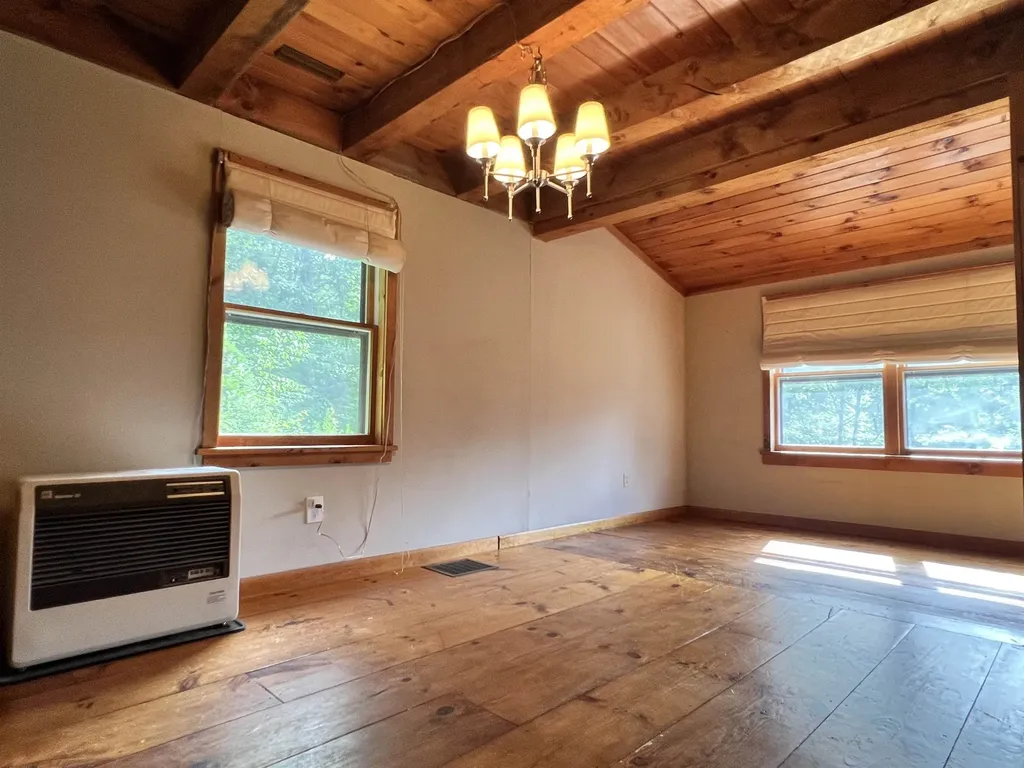 8 Hillside Drive Lempster NH 03605