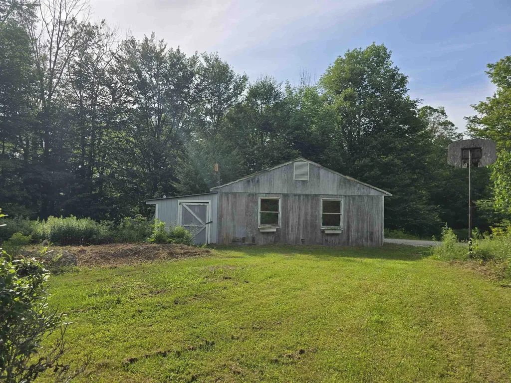 8 Hillside Drive Lempster NH 03605