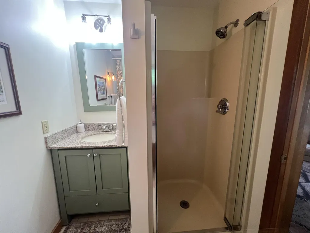 43 First Lane Wilmington VT 05363