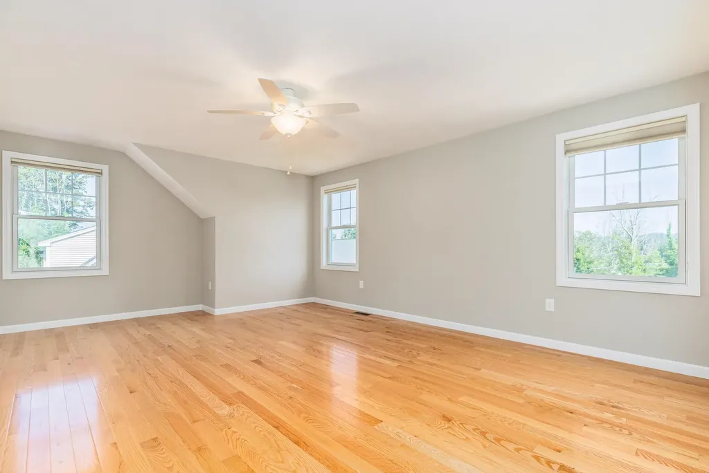 6 Chadwick Circle Windham NH 03087