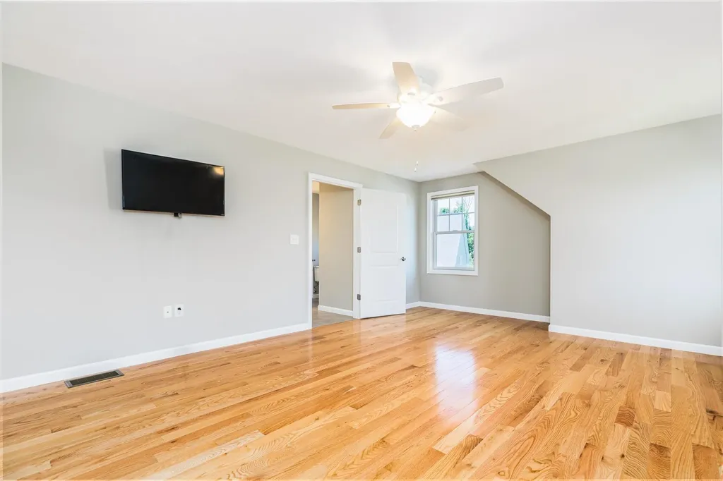 6 Chadwick Circle Windham NH 03087