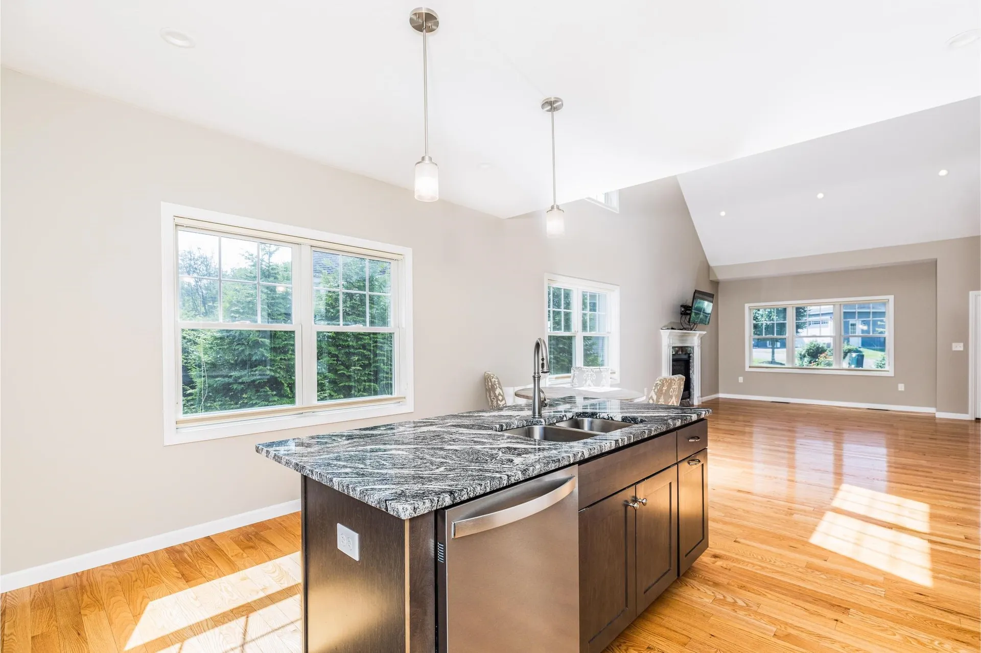 6 Chadwick Circle Windham NH 03087