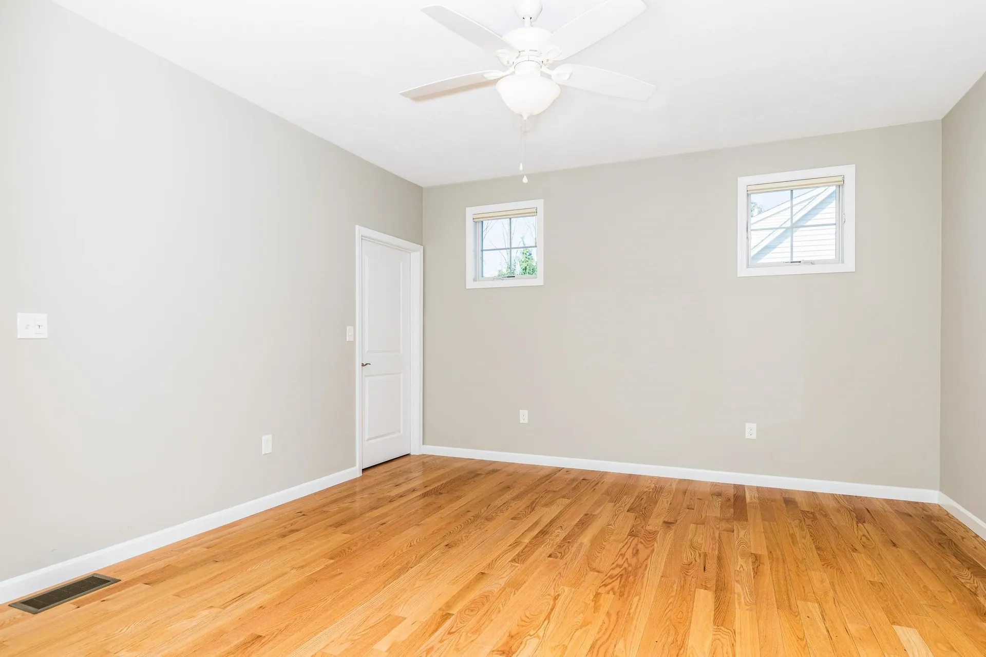 6 Chadwick Circle Windham NH 03087