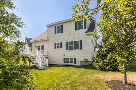 6 Chadwick Circle Windham NH 03087