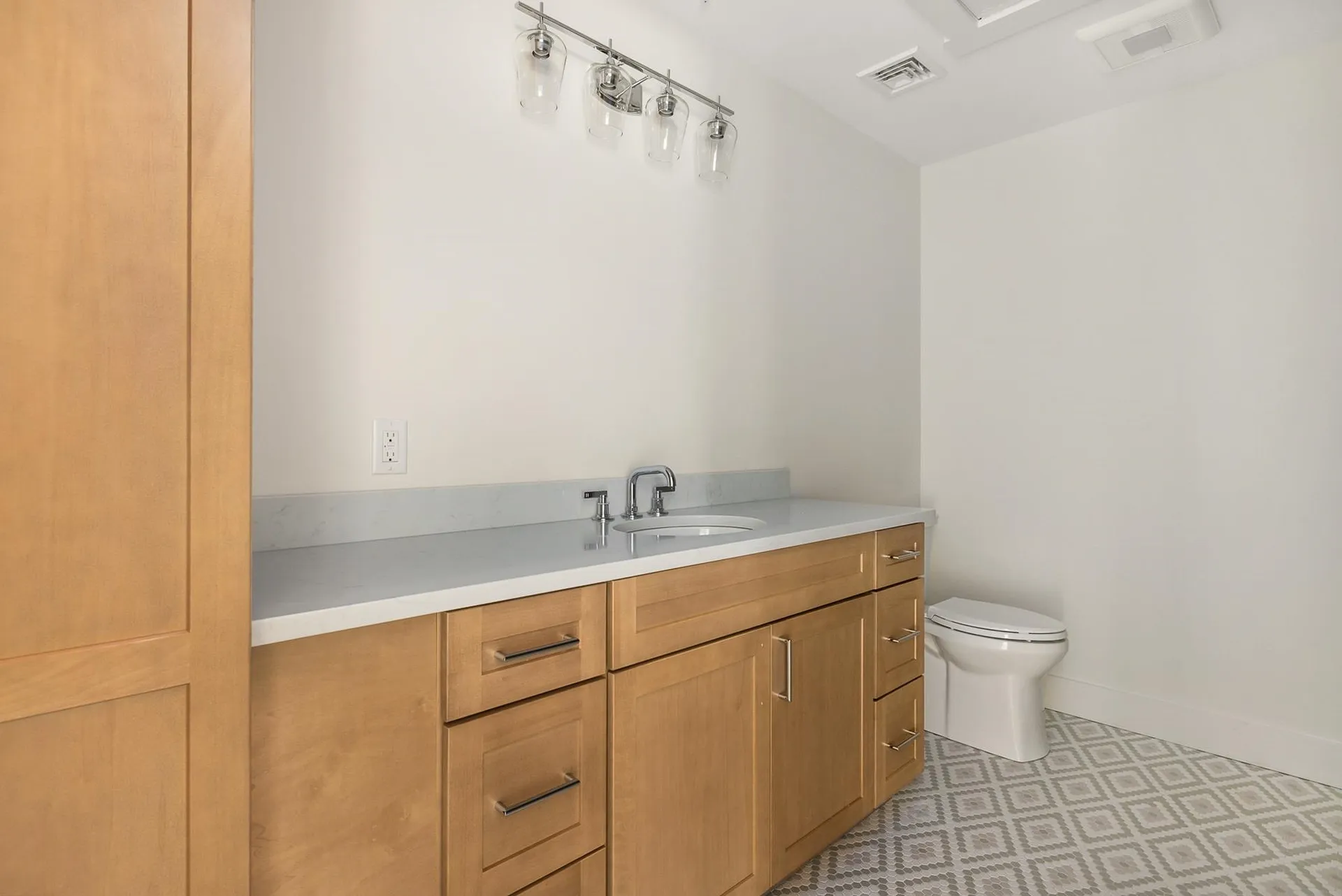 665 Wallis Road Rye NH 03870