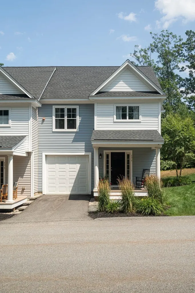 171 Knollwood Way Manchester NH 03102