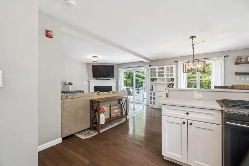 171 Knollwood Way Manchester NH 03102