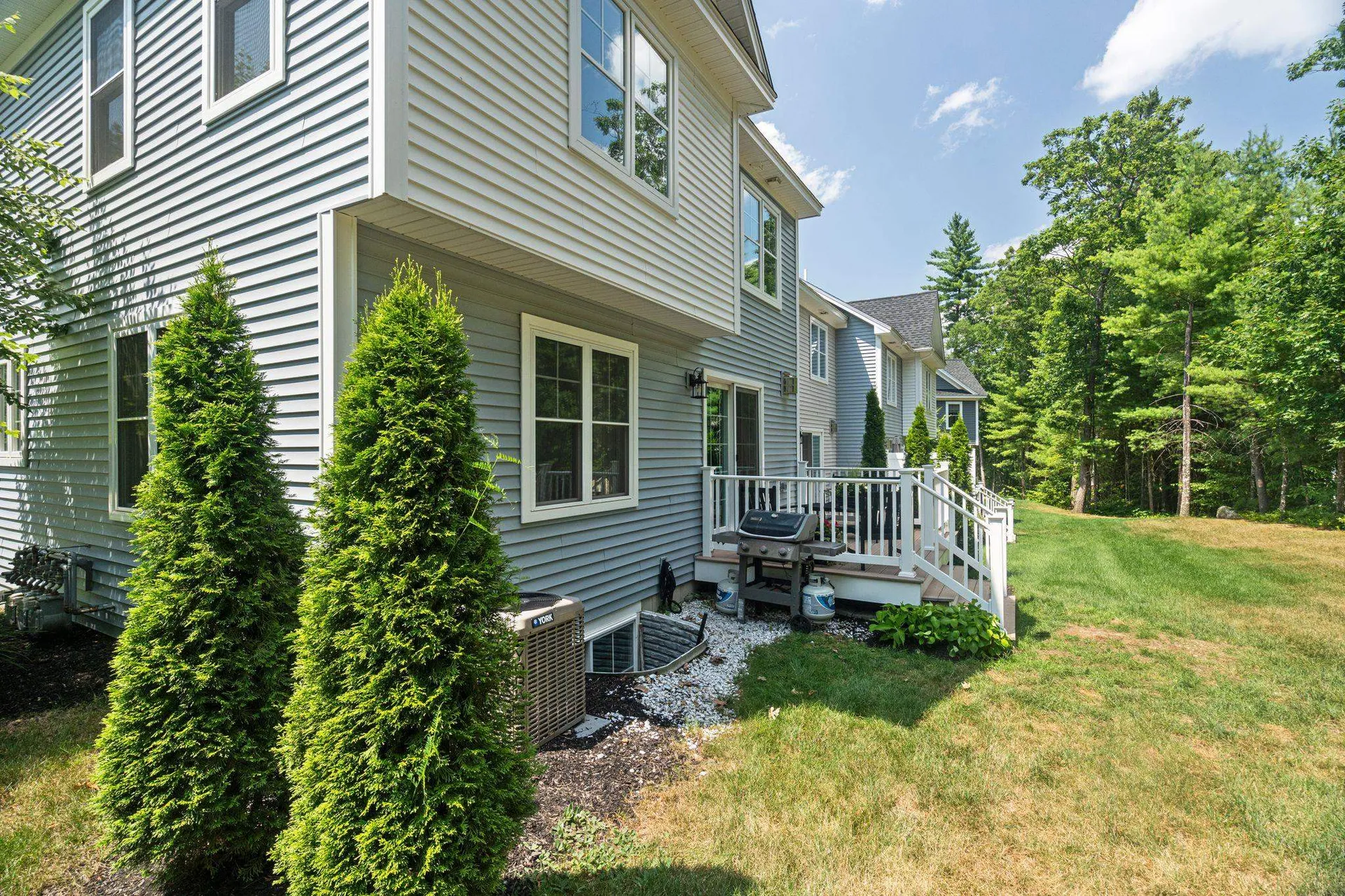 171 Knollwood Way Manchester NH 03102