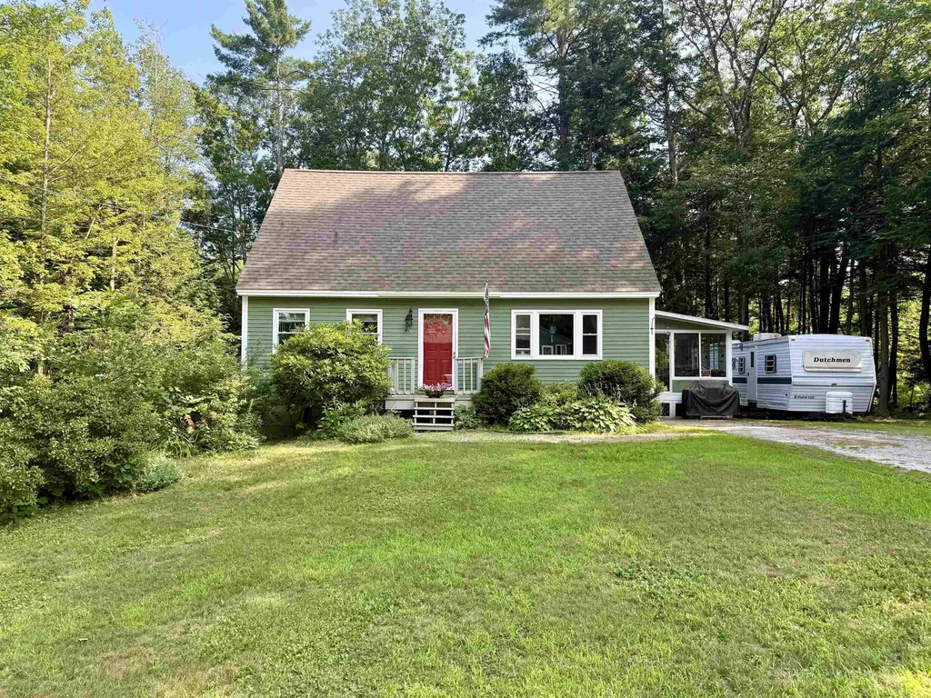 76 Myrtle Street Hillsborough NH 03244