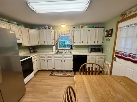 76 Myrtle Street Hillsborough NH 03244