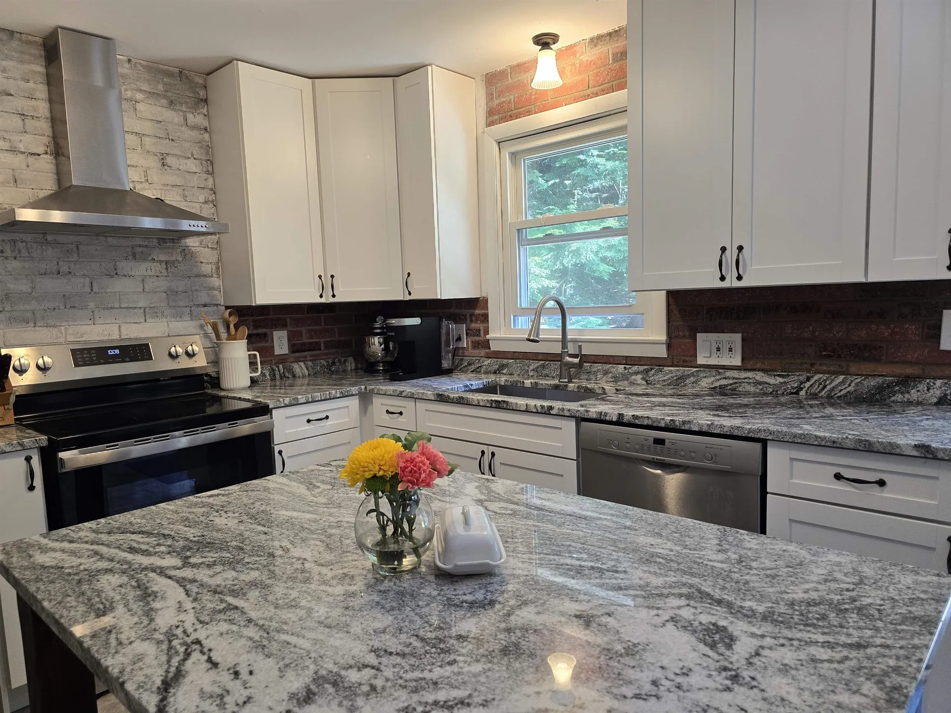 234 E Green Mountain Road Claremont NH 03743