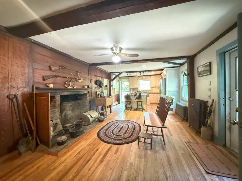 85 Browns Road Newfane VT 05345