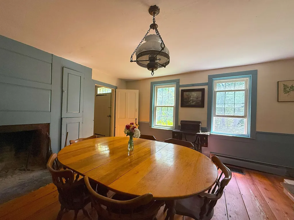 85 Browns Road Newfane VT 05345