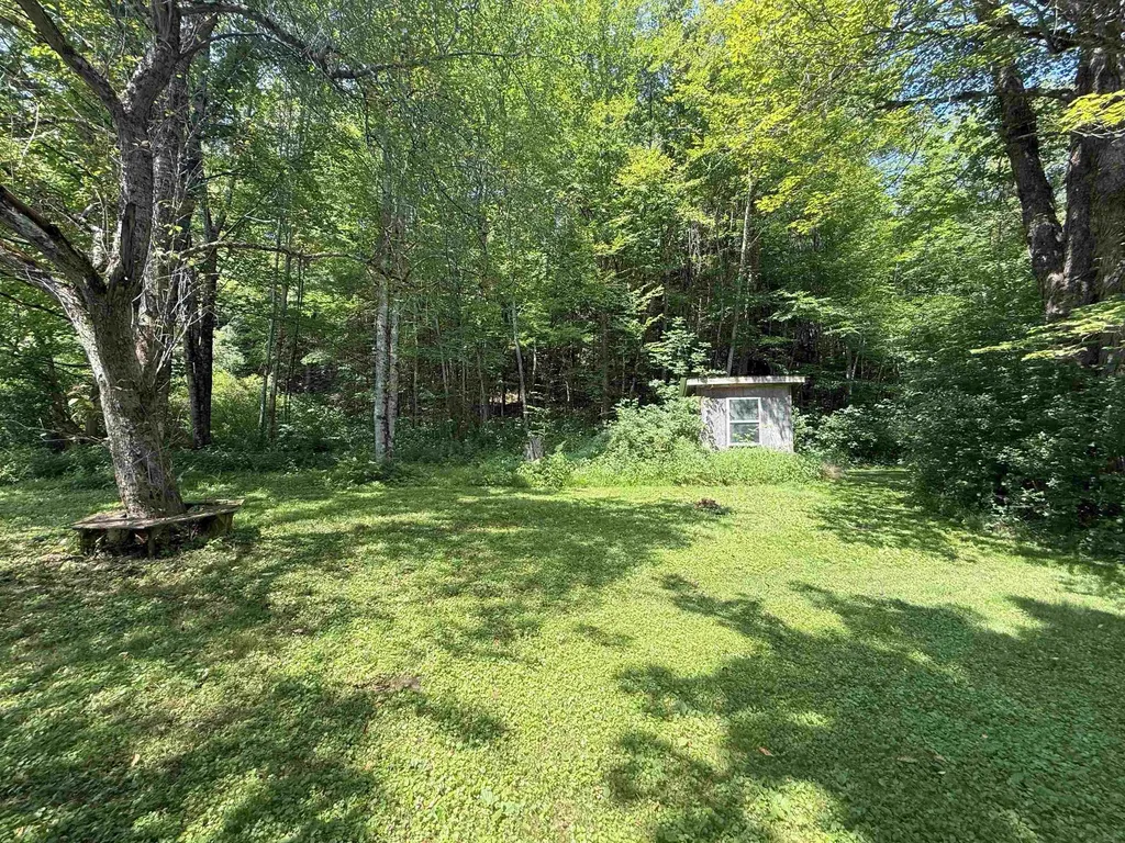 85 Browns Road Newfane VT 05345