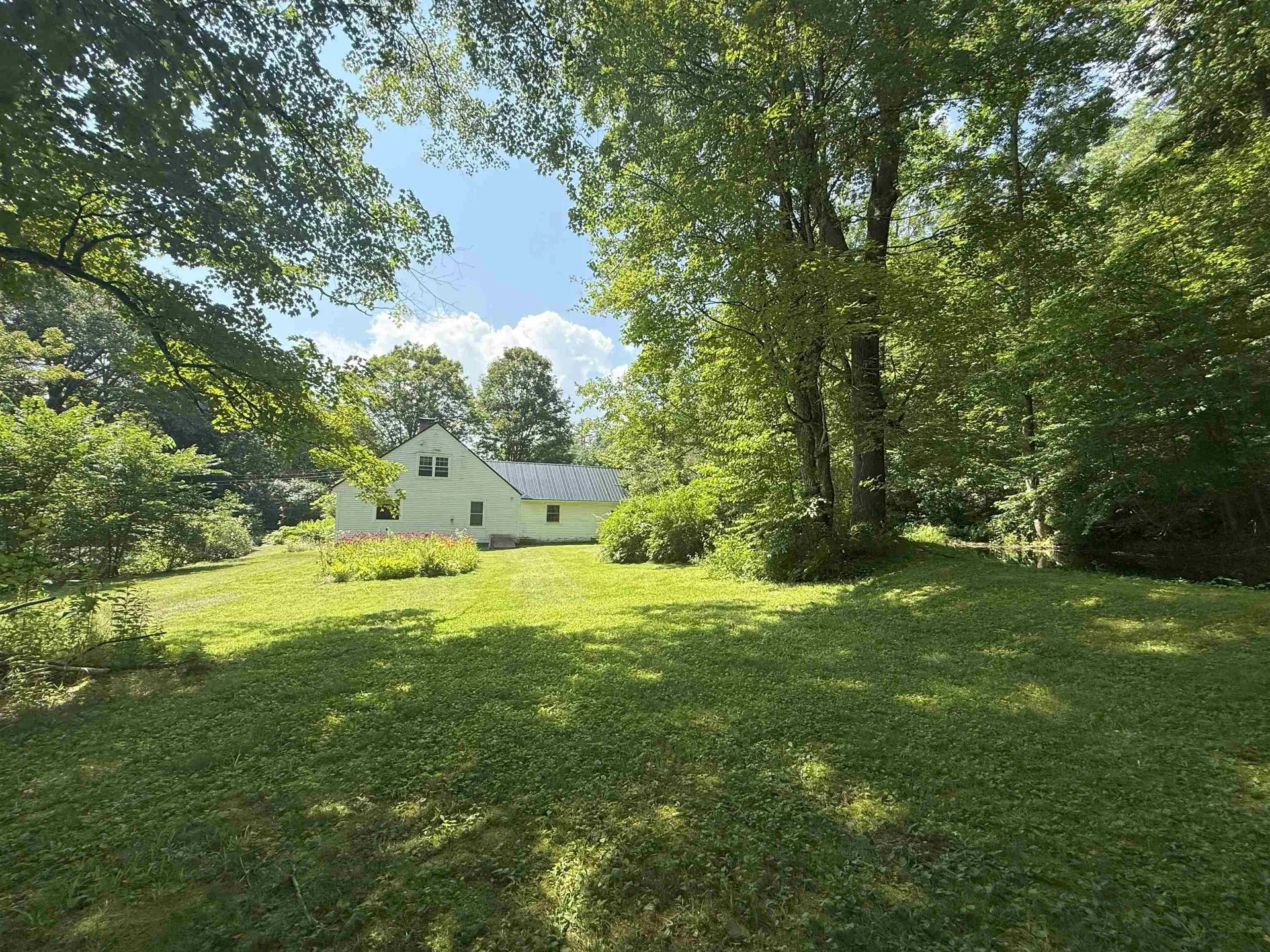 85 Browns Road Newfane VT 05345