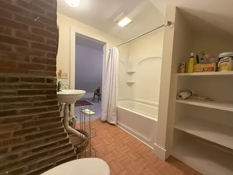 85 Browns Road Newfane VT 05345