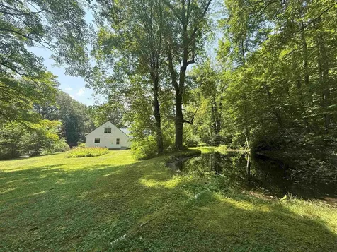 85 Browns Road Newfane VT 05345